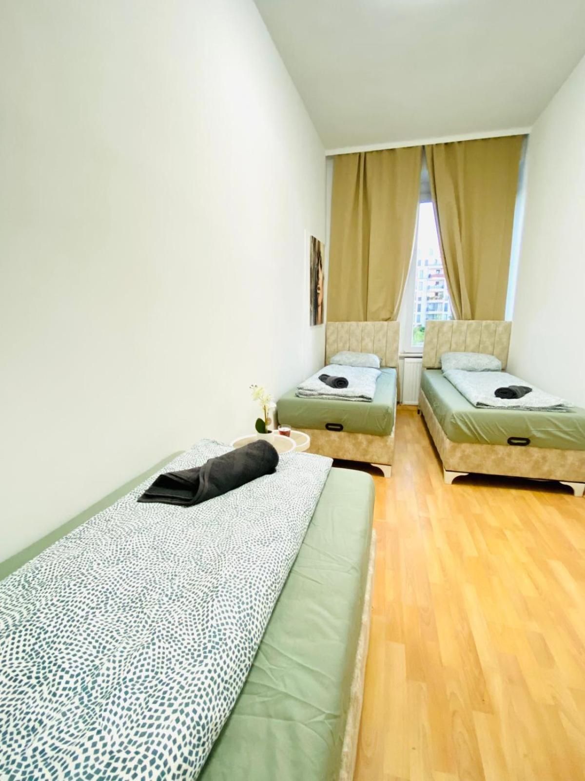 Bright 5Br Shared Apartment W Great Transport Link Vienna Exterior photo