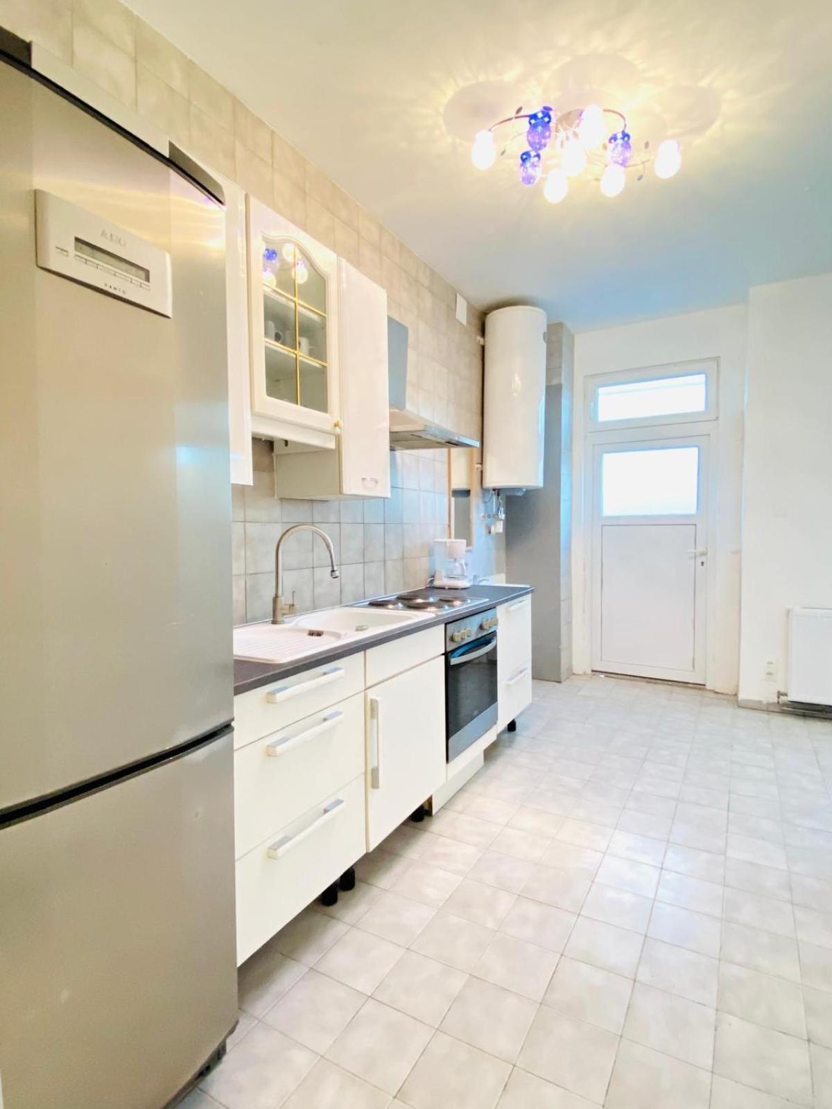 Bright 5Br Shared Apartment W Great Transport Link Vienna Exterior photo