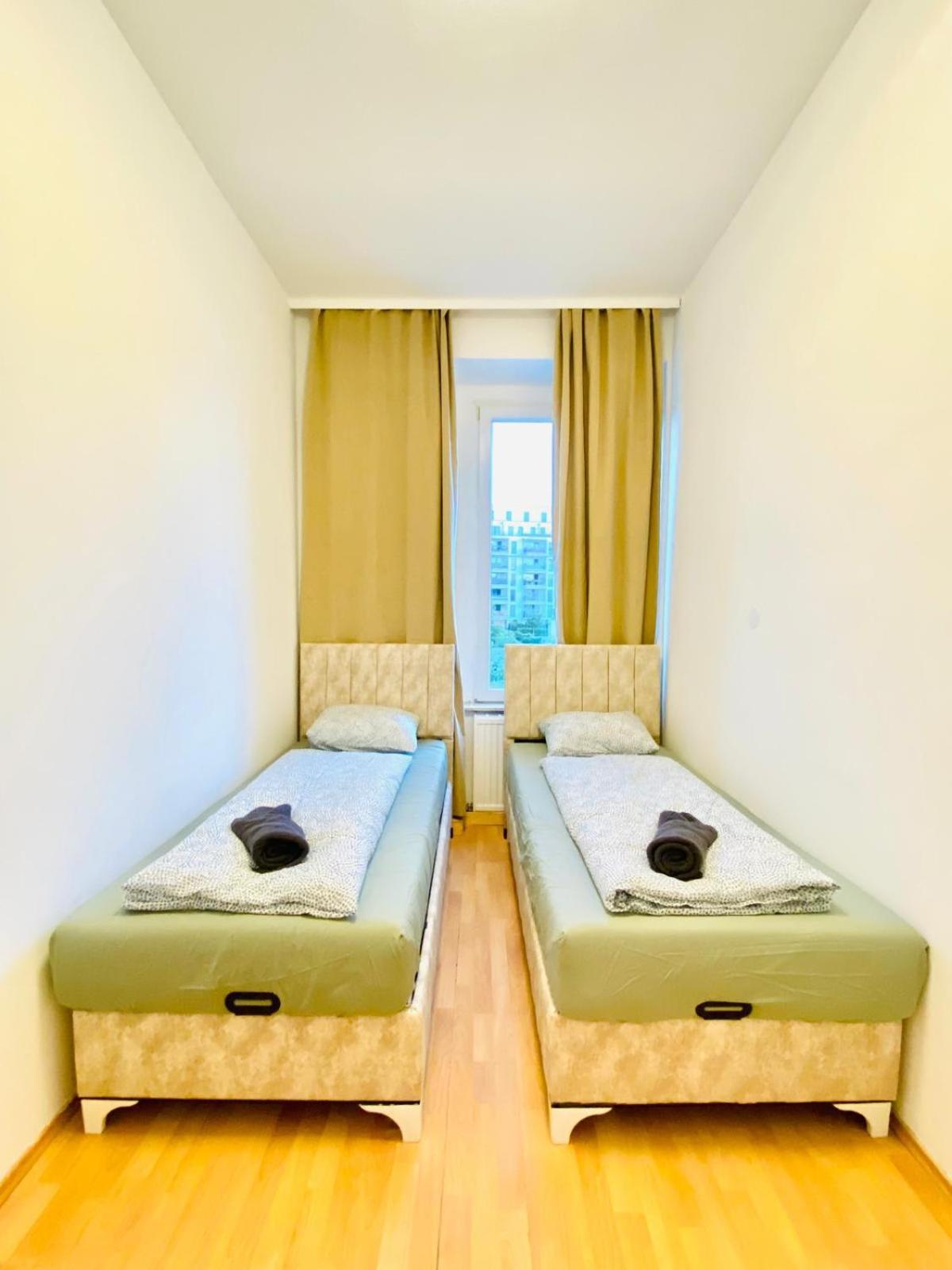 Bright 5Br Shared Apartment W Great Transport Link Vienna Exterior photo