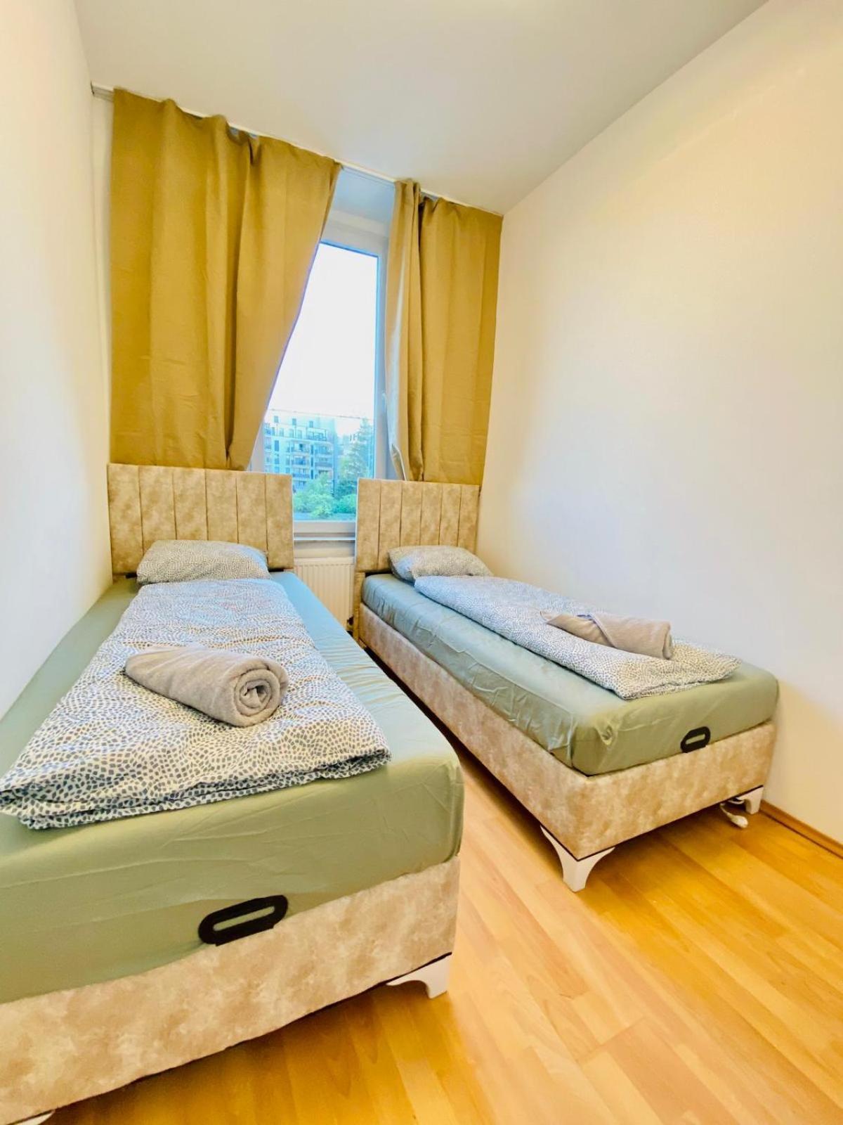 Bright 5Br Shared Apartment W Great Transport Link Vienna Exterior photo