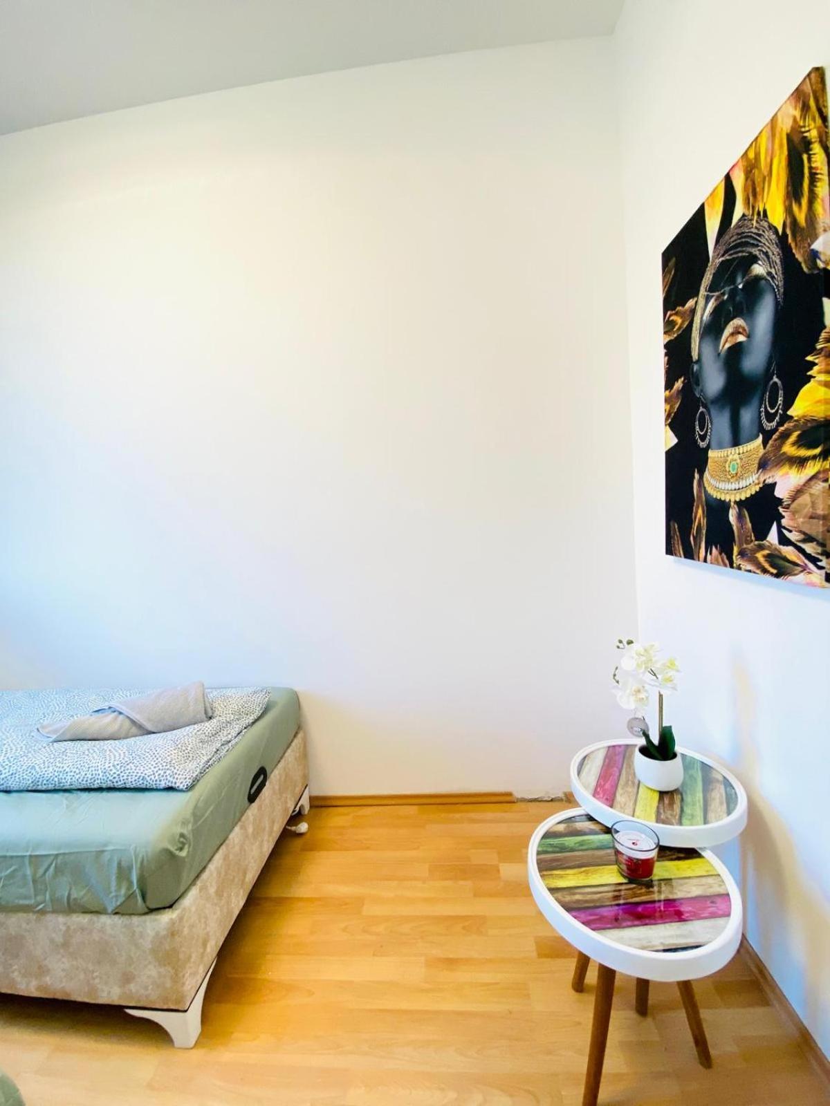 Bright 5Br Shared Apartment W Great Transport Link Vienna Exterior photo